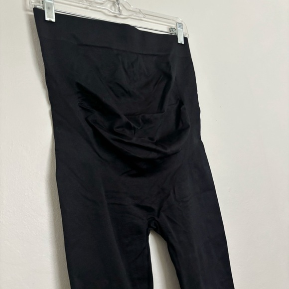 BLANQI Maternity Belly Support Crop Leggings in Black Size Large - Picture 3 of 10